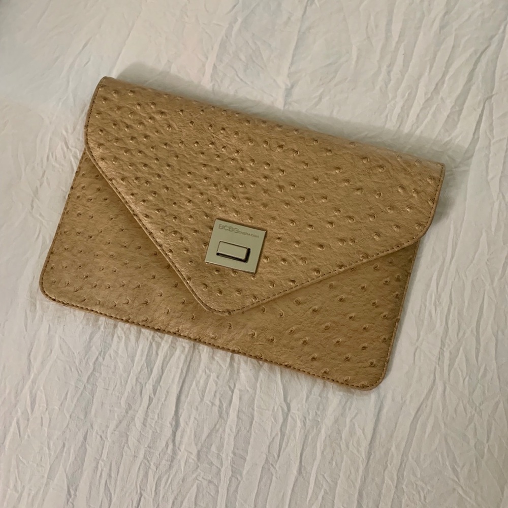 BCBG CLUTCH
